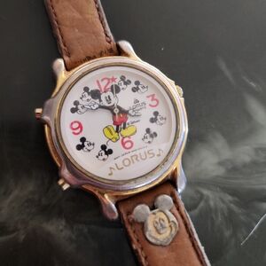 Vintage Lorus Mickey Mouse Brown Leather Watch Disney